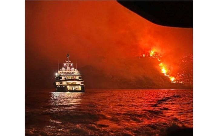 Fire in Greece this weekend: the crew of a yacht incriminated