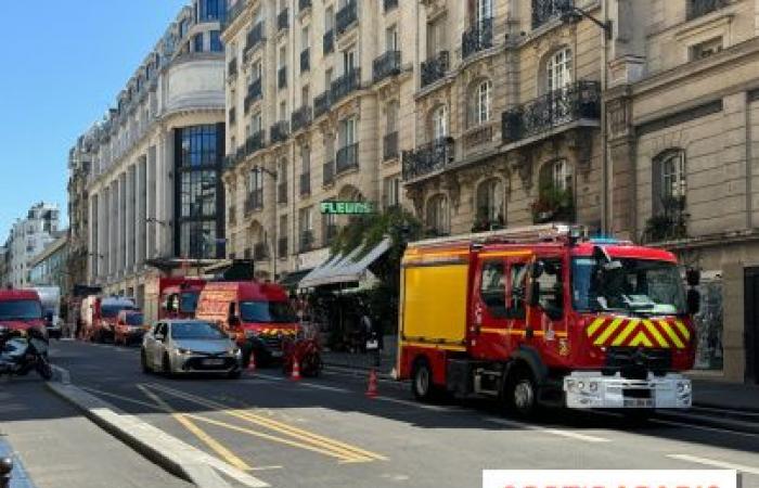 Fire in progress Paris 4th near City Hall: BHV Marais evacuated
