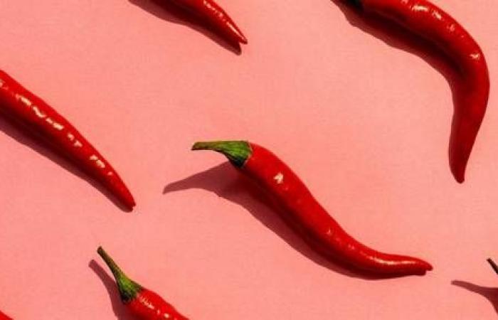 Can eating hot peppers be dangerous for your health?