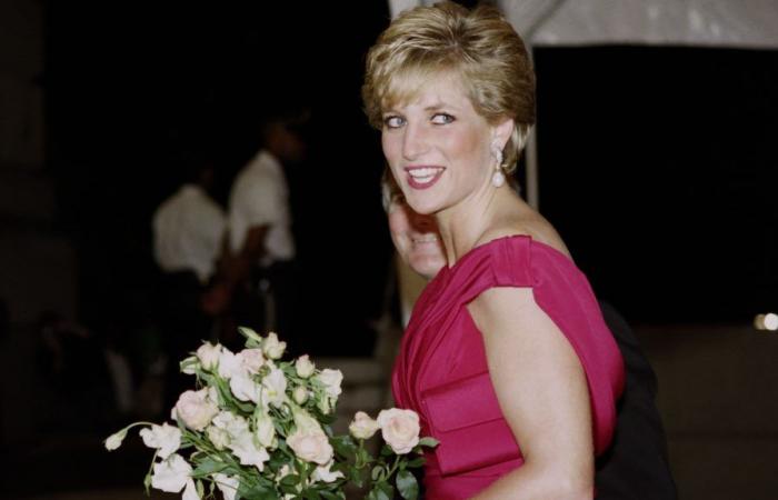 Princess Diana’s dresses and shoes to be auctioned in California