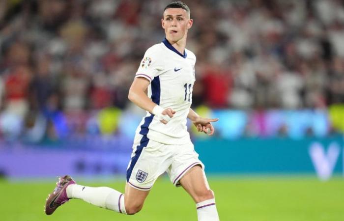 Why did Phil Foden leave the England team?