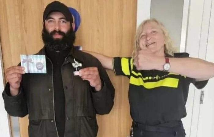 France – World – Homeless man who returned 2000 found in wallet rewarded with prize money