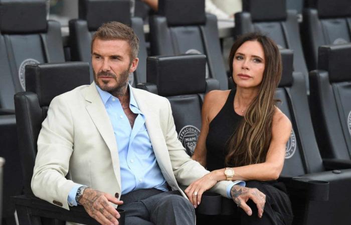 David and Victoria Beckham, a fight breaks out between the couple: the stylist sends him “fists in the face” after the discovery of olé olé text messages