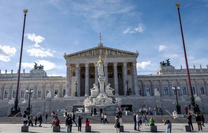 Vienna remains at the top of the ranking of the most liveable cities in the world, Paris in 21st place