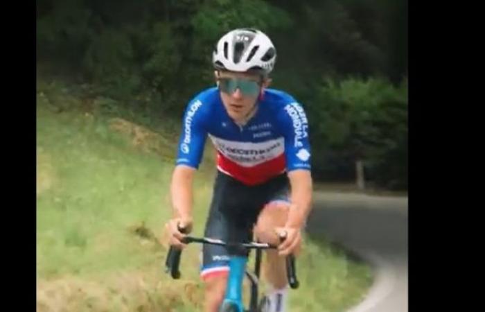 Cycling. Road – Paul Lapeira’s blue-white-red French champion jersey