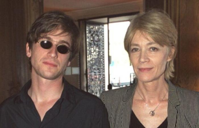 his son Thomas Dutronc absent at the time of his death, the reason revealed