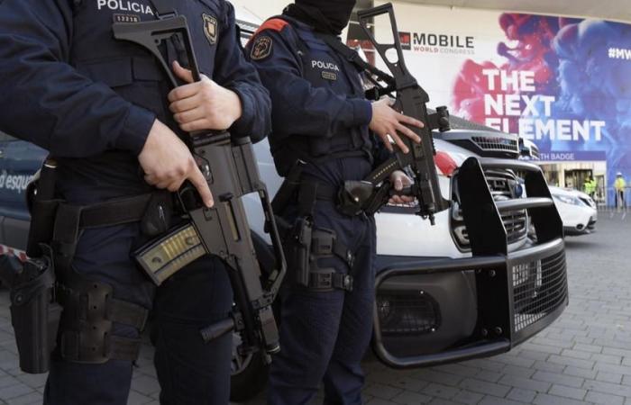 Spain sends 300 police officers to Paris to supervise the event