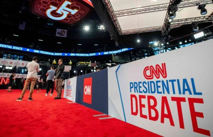 follow the first televised duel of the American presidential campaign