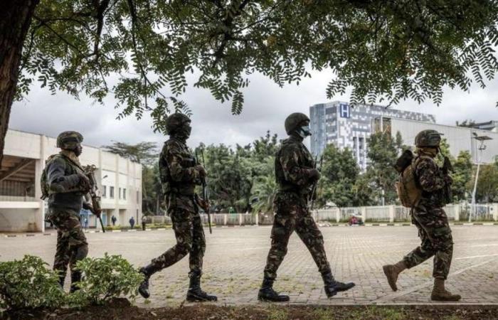 Protests in Kenya: Police fire tear gas in Nairobi