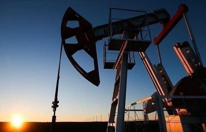 Crude falls on weak US demand and uncertainties around interest rate cuts
