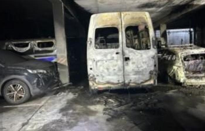 Fire at the Roubaix police station: 17 police cars affected