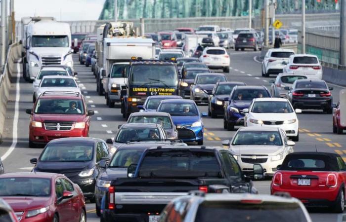 Long weekend: moving and Canada Day could hamper traffic