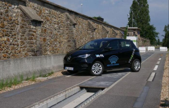 The electric car of tomorrow tested in Paris and Versailles
