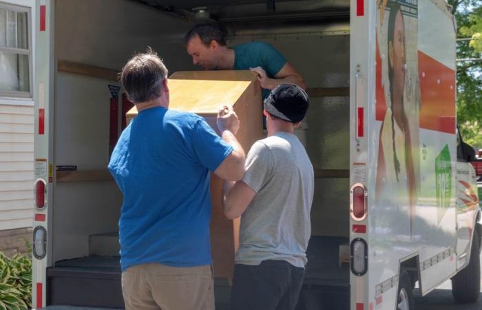 Free moving for people in need in Sherbrooke