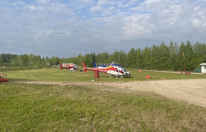 Helicopter crashes near Fort Good Hope, NWT.