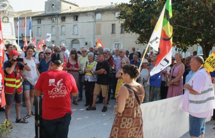 GARD AND ARLES Unions mobilize against the extreme right