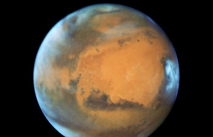 Mars bombarded by meteorites almost daily