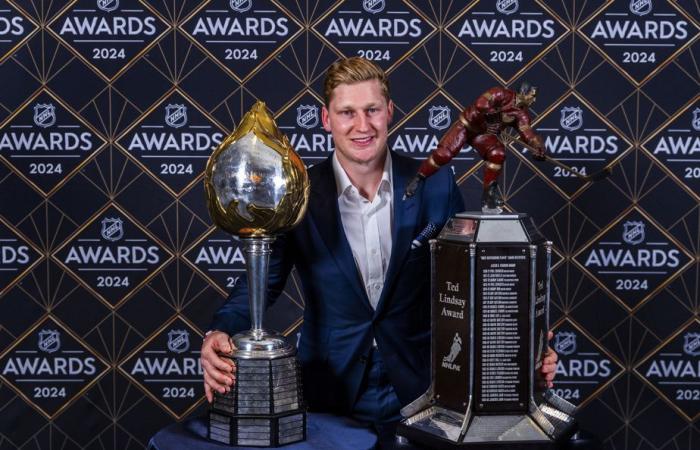 NHL trophy presentation | Nathan MacKinnon in a class of his own