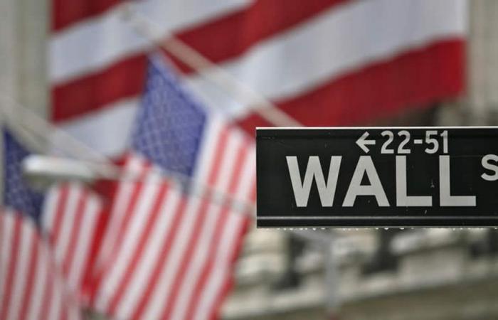 Wall Street ends lower after inflation figures and presidential debate