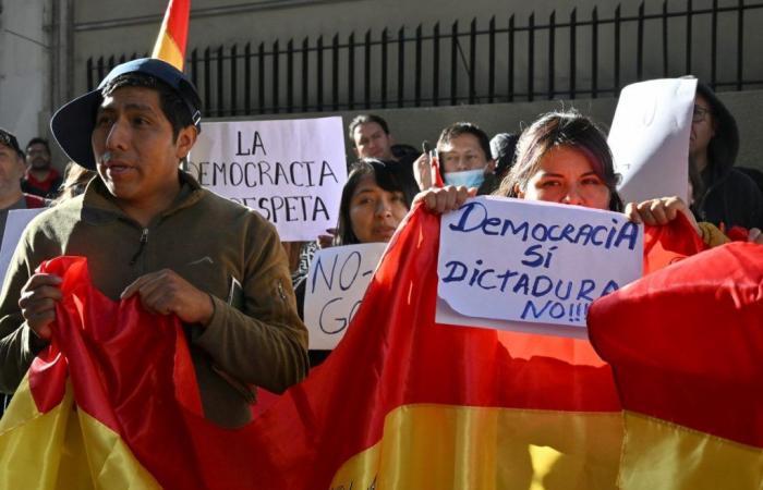 The three alleged leaders of the failed coup in Bolivia placed in pre-trial detention
