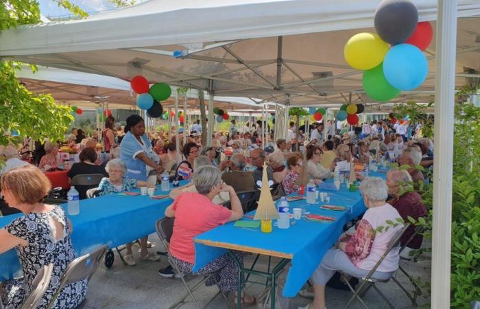 an Olympic picnic for residents of the Debrou nursing home