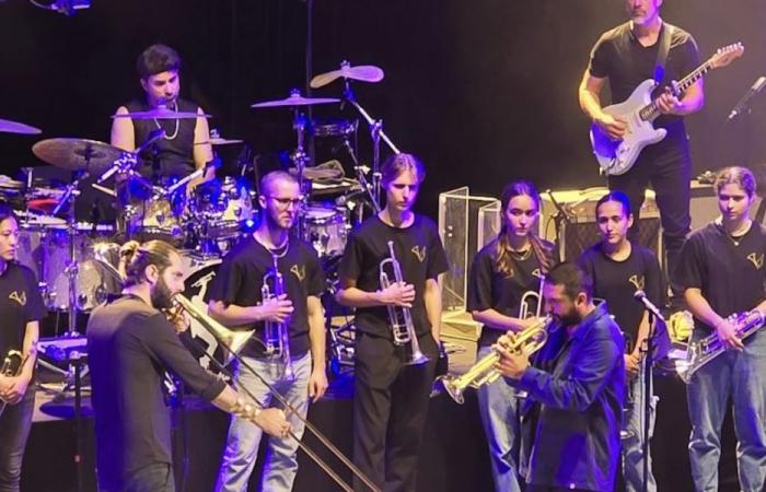 great concert by Ibrahim Maalouf with lots of surprise guests on stage including Viennese Robinson Khoury and Trombone Shorty… > Jazz In Lyon