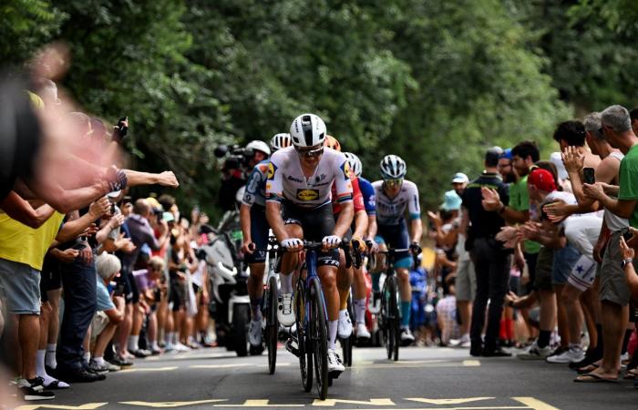 Tour de France (Stage 1 Florence – Rimini): Bardet triumphs and takes yellow for the first time in his career