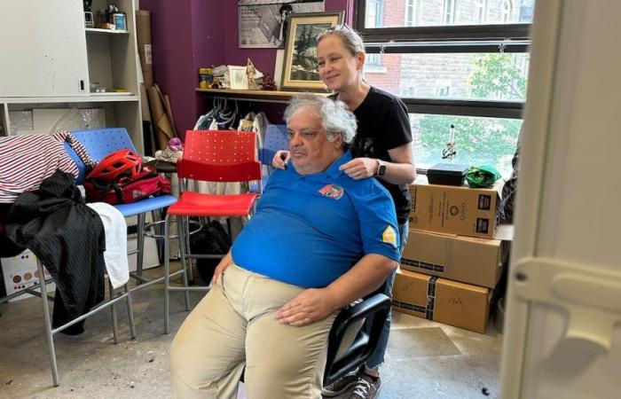 These volunteer hairdressers are overwhelmed by Montreal’s homelessness crisis