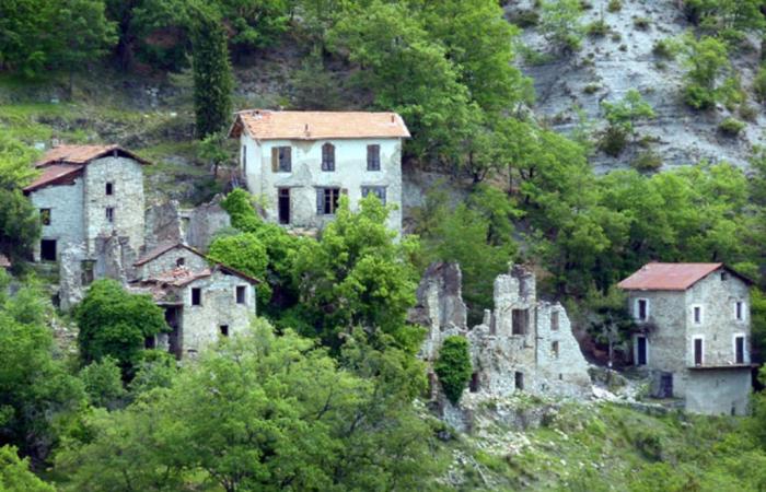 Near Nice. In a beautiful landscape, this small village is completely abandoned