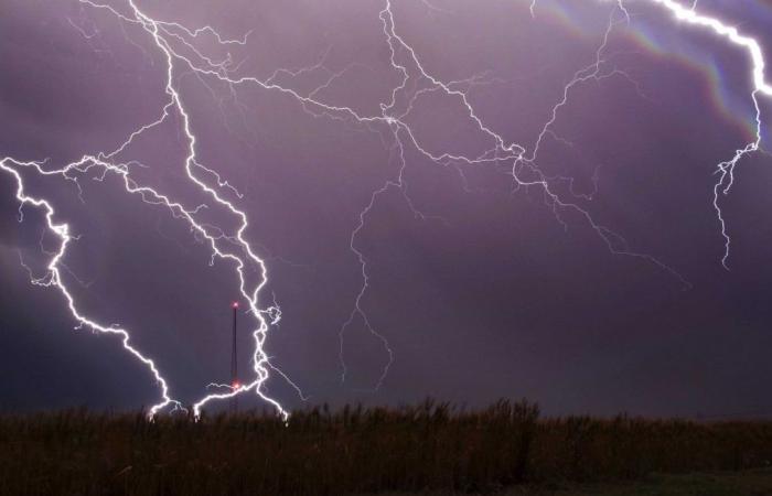 Orange warning for thunderstorms for 31 departments this Saturday