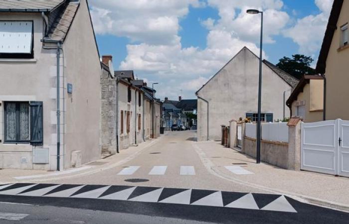 In the Asnières district of Bourges, rue Ferrée has had a makeover