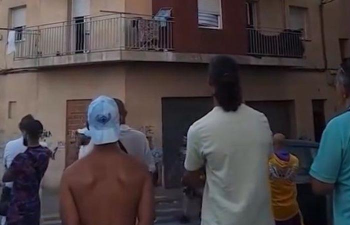 “A hundred people armed with axes and blunt objects”: three houses destroyed in Figueres, residents flee the neighborhood where the double murder of Saint John took place