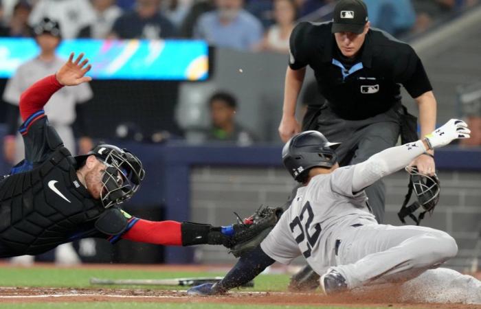 Yankees come from behind to dominate Blue Jays 16-5
