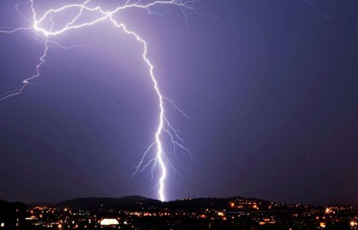 Orange warning for thunderstorms: outdoor festive events cancelled this Saturday evening