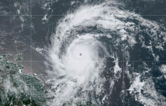 Hurricane Beryl, ‘extremely dangerous’, threatens the Caribbean