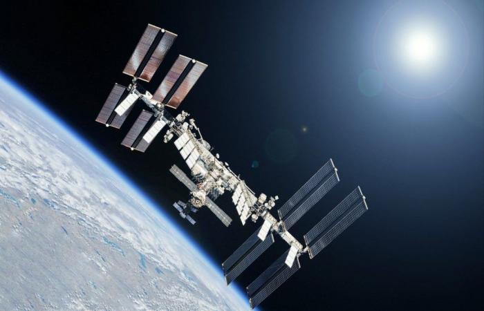 SpaceX will destroy the International Space Station in 2030?