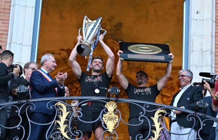 Stade Toulousain: Place du Capitole, the players took advantage of the party… After making a detour to Cyril Baille
