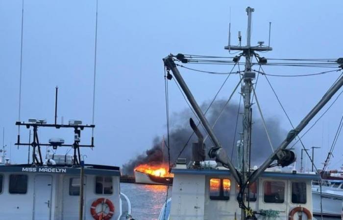 Five fishing boats destroyed by flames in the Magdalen Islands
