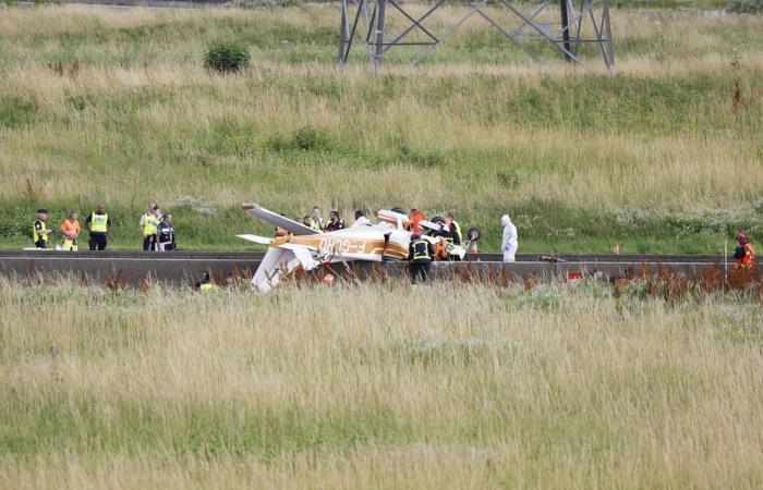 Crash of a tourist plane on the A4 motorway in Seine-et-Marne, 3 people killed