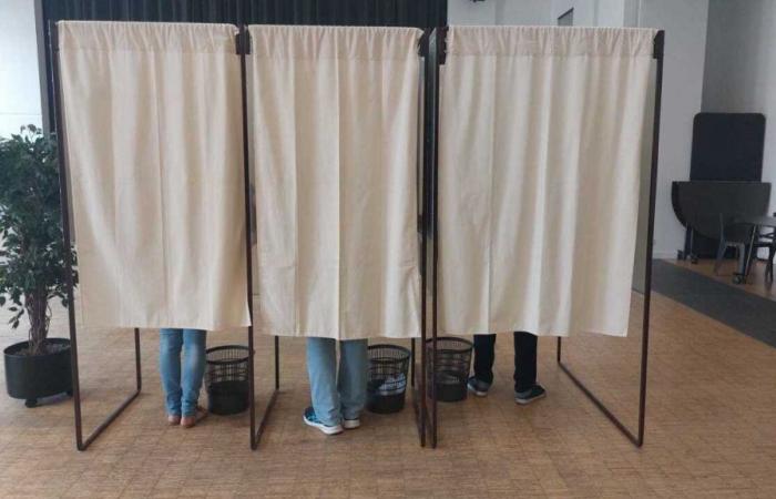 2024 Legislative Elections. “We are at a turning point”: Alençon voters flock to the polls
