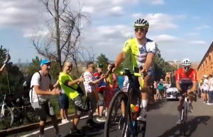 TDF. Tour de France – Laurenz Rex’s impressive wheelie in San Luca