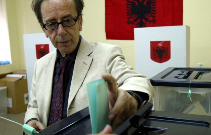 Albanian writer Ismaïl Kadaré died at 88