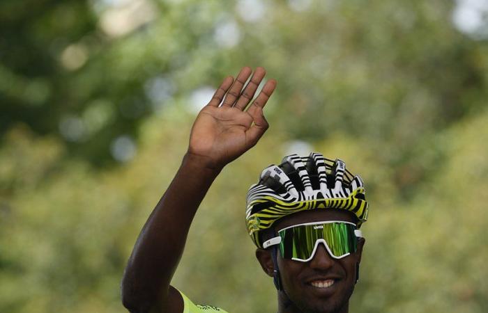 Girmay wins the 3rd stage in Turin, Carapaz in yellow
