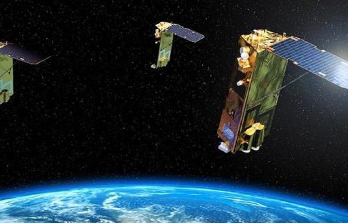 Russian Luch/Olymp K-2 foraging craft has approached a communications satellite covering northern Europe