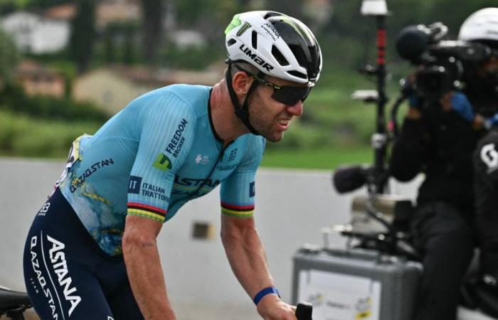 In disarray on Saturday to the point of vomiting on his bike, will Cavendish beat Merckx’s record?