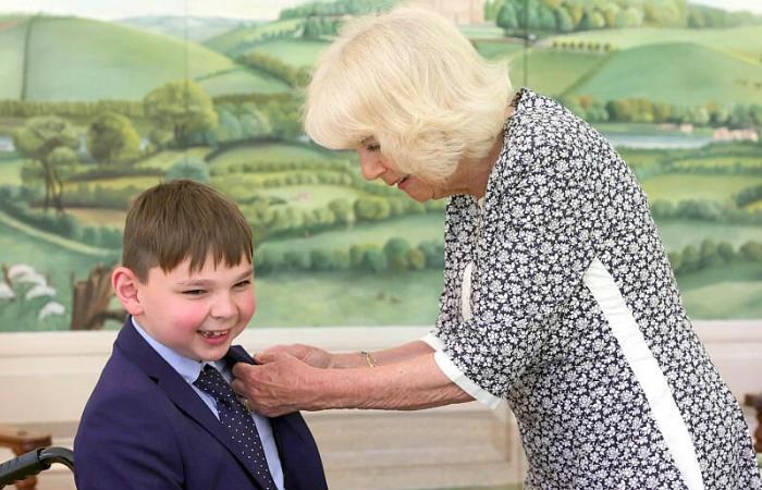 Camilla Parker Bowles: her very touching gesture for a young boy victim of a sad mishap