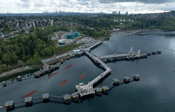 Trans Mountain pipeline falls short of target for loadings in first month of operation