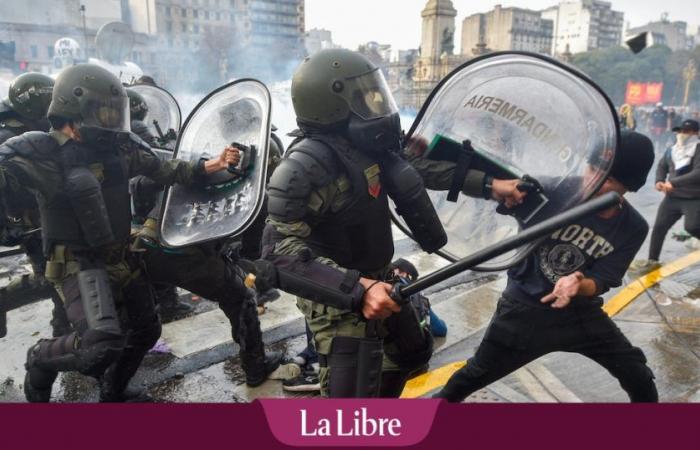 Arbitrary arrests and violence illustrate the authoritarian slide of the Milei government