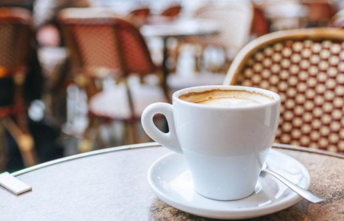 on Tiktok, American tourists stunned by French habits around coffee