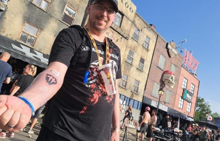 More and more festival-goers are coming to get tattooed for the first time… at Hellfest